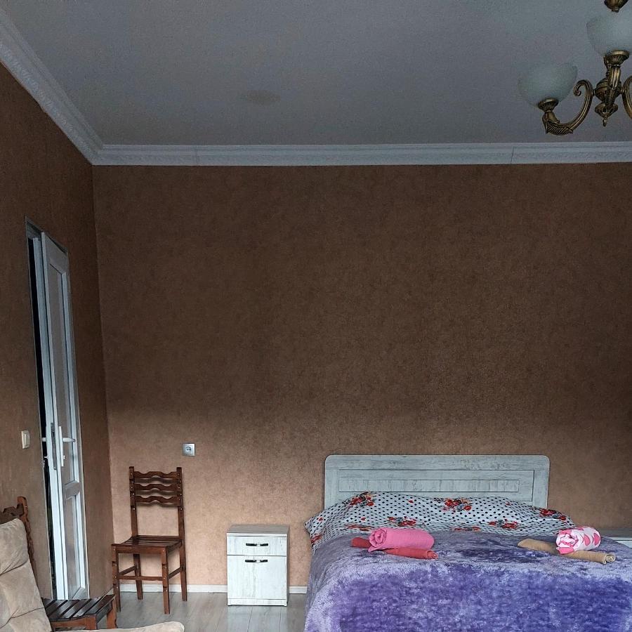 The White House Hotel Kazbegi Kültér fotó